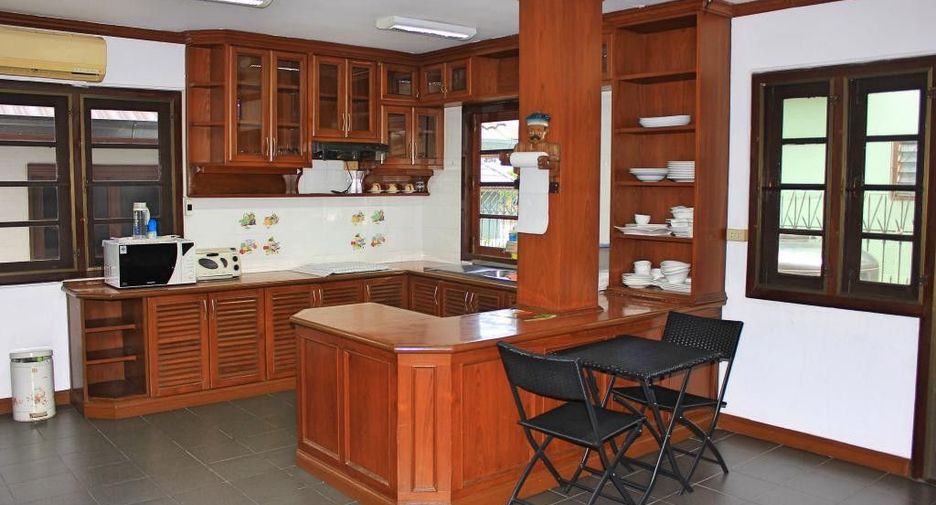 出售 和 出租 3 卧室 独立屋 在 Bang Lamung, Chon Buri