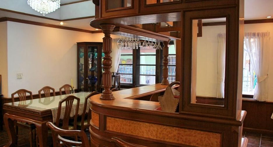 出售 和 出租 3 卧室 独立屋 在 Bang Lamung, Chon Buri