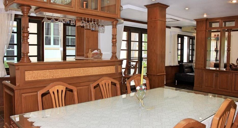 出售 和 出租 3 卧室 独立屋 在 Bang Lamung, Chon Buri