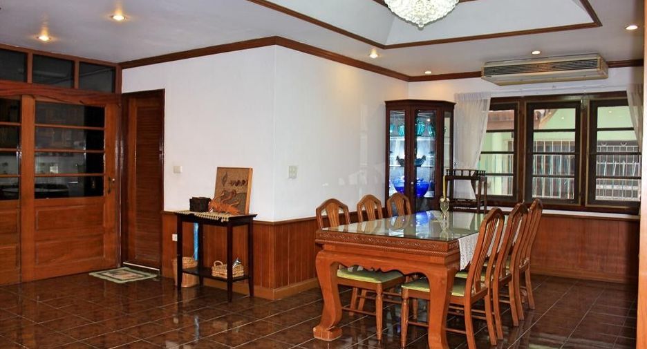 出售 和 出租 3 卧室 独立屋 在 Bang Lamung, Chon Buri