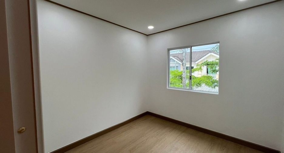 For sale 3 bedrooms townhouse in Thalang, Phuket
