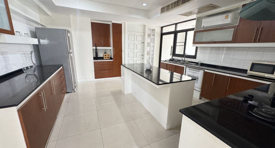 For rent 5 bedrooms condo in Khlong Toei, Bangkok