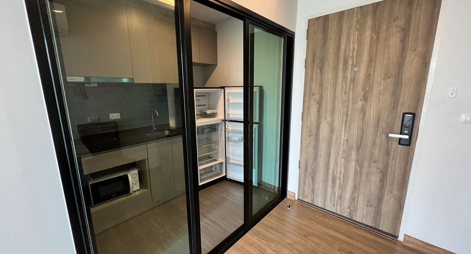 For rent 1 bed condo in Wang Thonglang, Bangkok