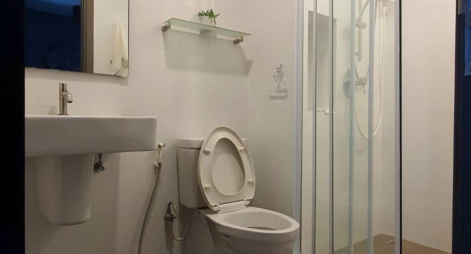 Wohnung zur Miete mit 1 Zimmer in Watthana, Bangkok