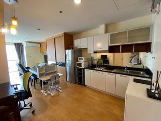 Wohnung zur Miete mit Studio in Sathon, Bangkok