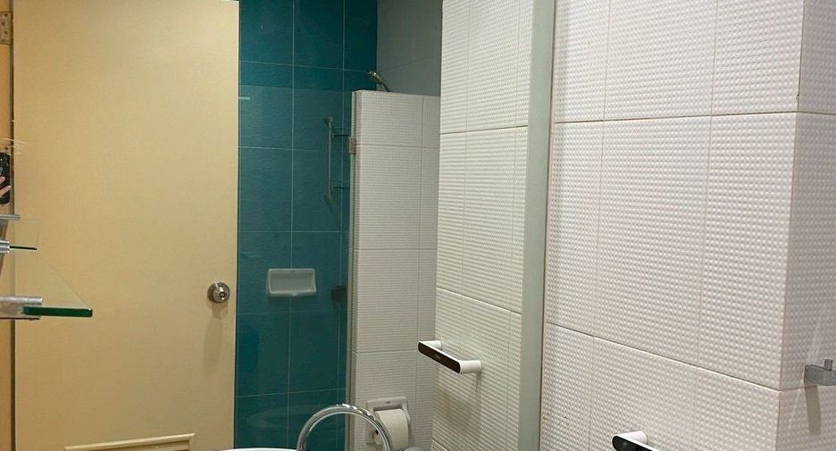 For rent studio condo in Sathon, Bangkok