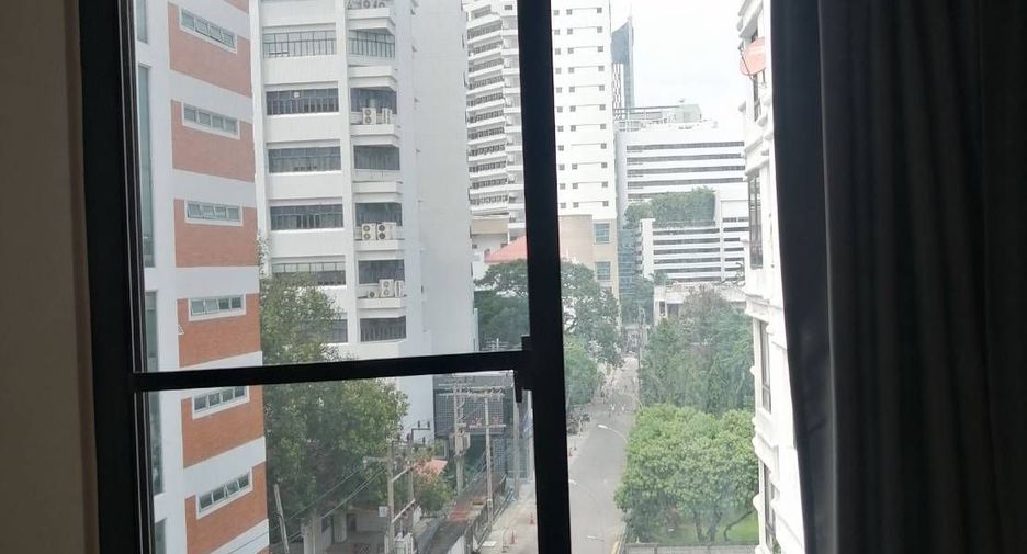 For rent 3 bedrooms condo in Watthana, Bangkok