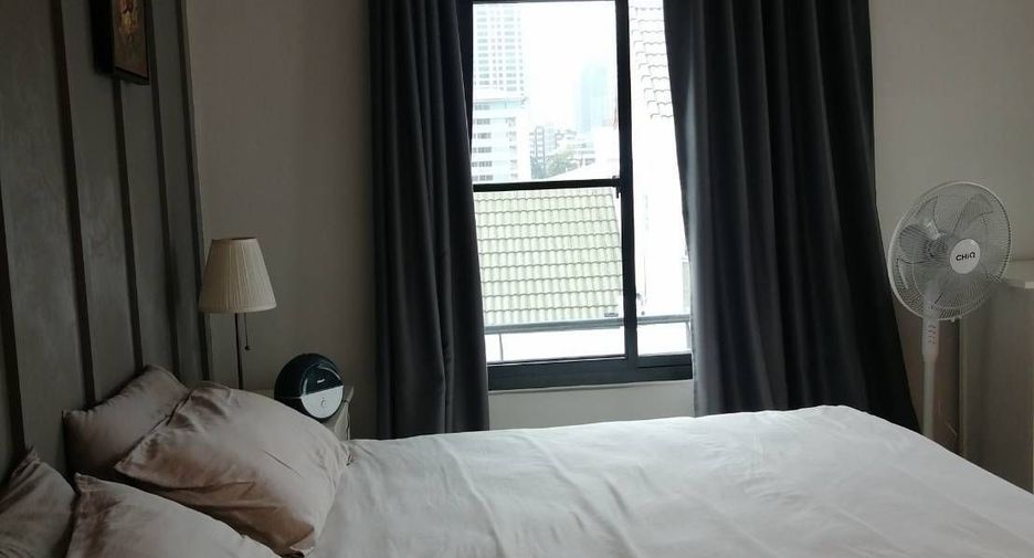 For rent 3 bedrooms condo in Watthana, Bangkok