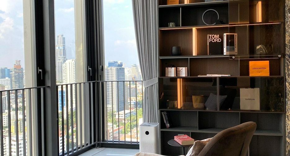 Condo en alquiler y en venta de 2 habitaciones en Khlong Toei, Bangkok