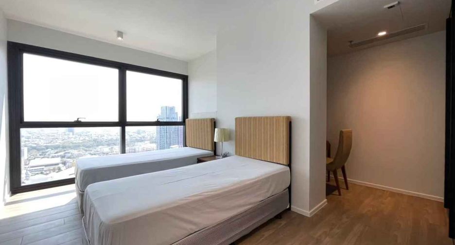 For rent 2 bedrooms condo in Sathon, Bangkok