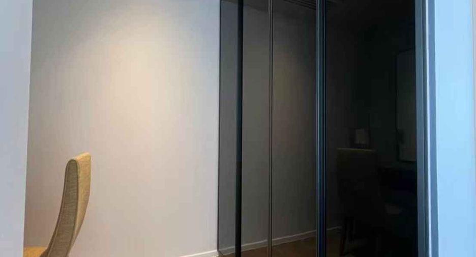 For rent 2 bedrooms condo in Sathon, Bangkok