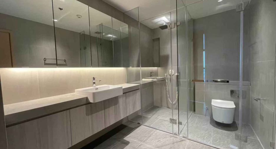 For rent 2 bedrooms condo in Sathon, Bangkok