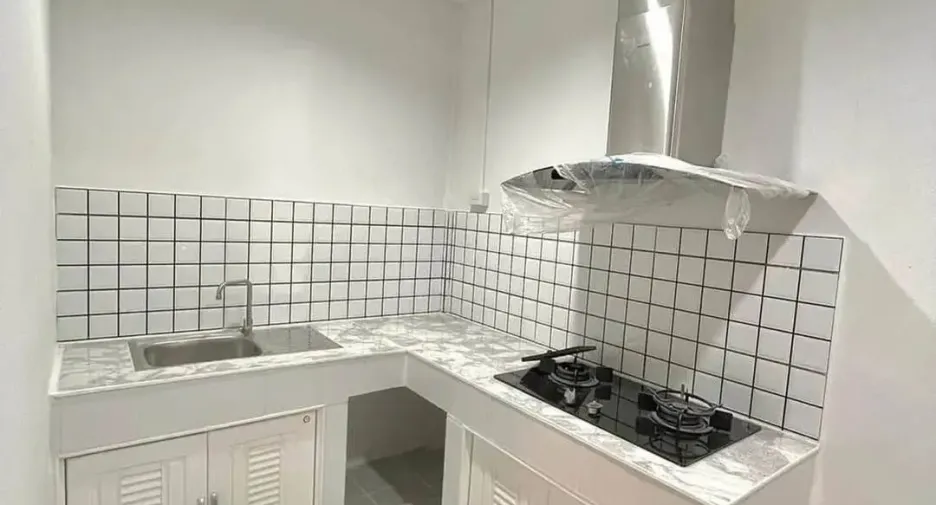 Casa en alquiler de 2 habitaciones en Bang Kapi, Bangkok