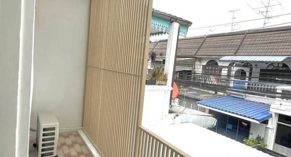 Casa en alquiler de 2 habitaciones en Bang Kapi, Bangkok