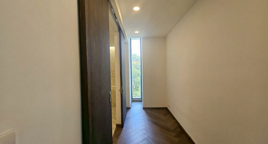 For sale 2 bedrooms condo in Watthana, Bangkok