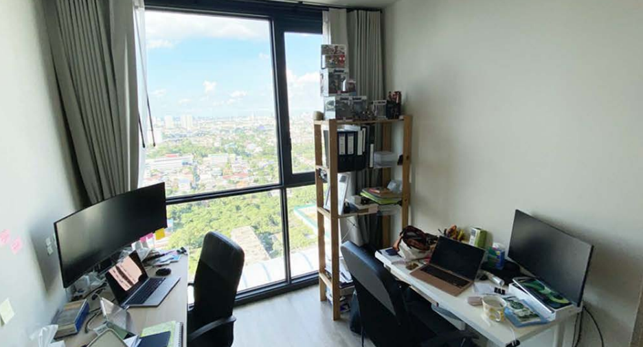 For sale 2 bedrooms condo in Bang Sue, Bangkok