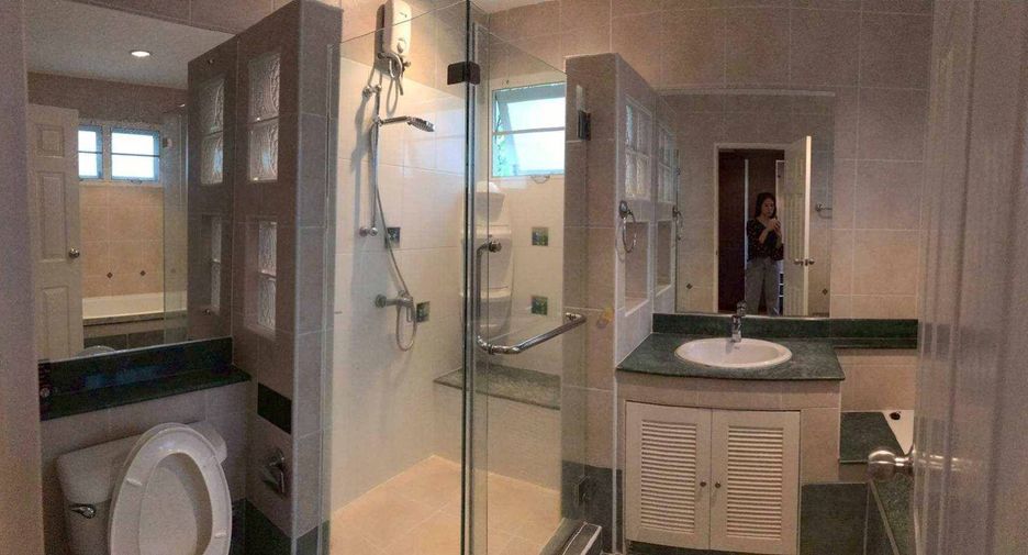 For rent 4 ベッドルーム house in Mueang Phuket, Phuket