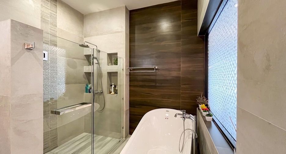 Villa zum Kauf mit 3 Zimmer in Bang Lamung, Chonburi