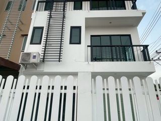 出售 5 卧室 联排别墅 在 Phuket Town, 普吉