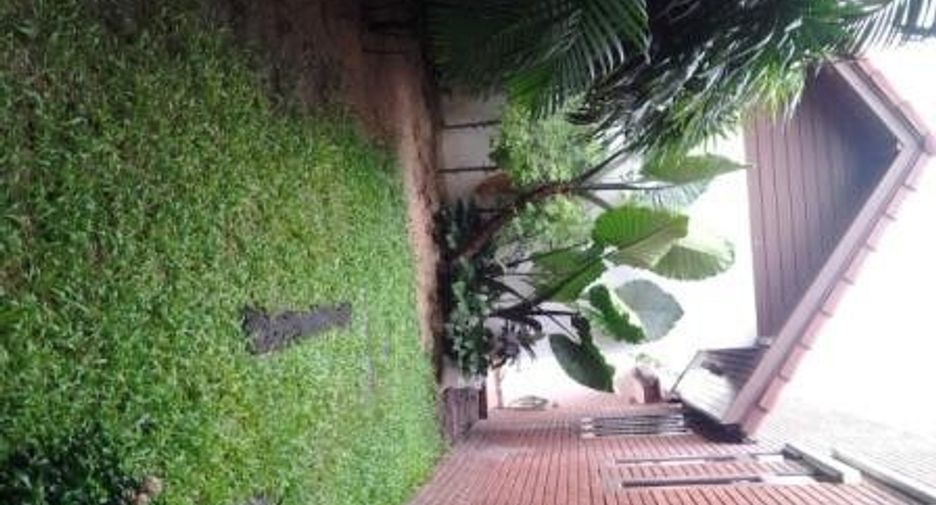 For rent 3 bedrooms condo in Watthana, Bangkok