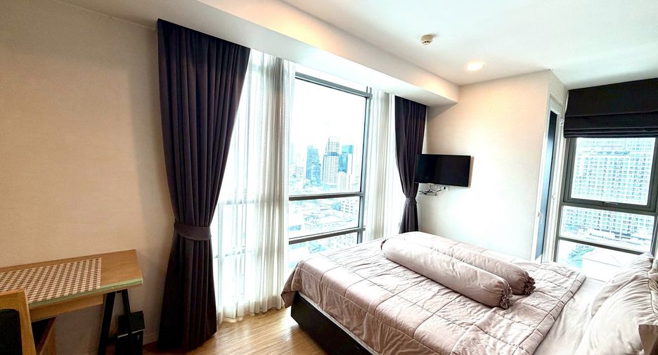 For sale 3 bedrooms condo in Bang Rak, Bangkok