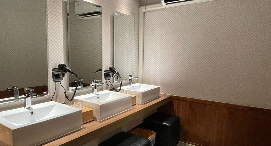 Wohnung zum Kauf mit 2 Zimmer in Si Racha, Chonburi