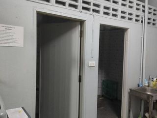Reihenhaus zum Kauf mit 13 Zimmer in Phra Khanong, Bangkok