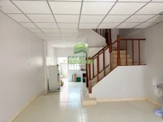 For sale 4 bedrooms townhouse in Mueang Samut Prakan, Samut Prakan