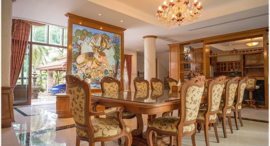 For sale 3 bedrooms villa in Bang Phli, Samut Prakan