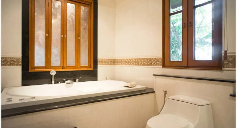 For sale 3 bedrooms villa in Bang Phli, Samut Prakan
