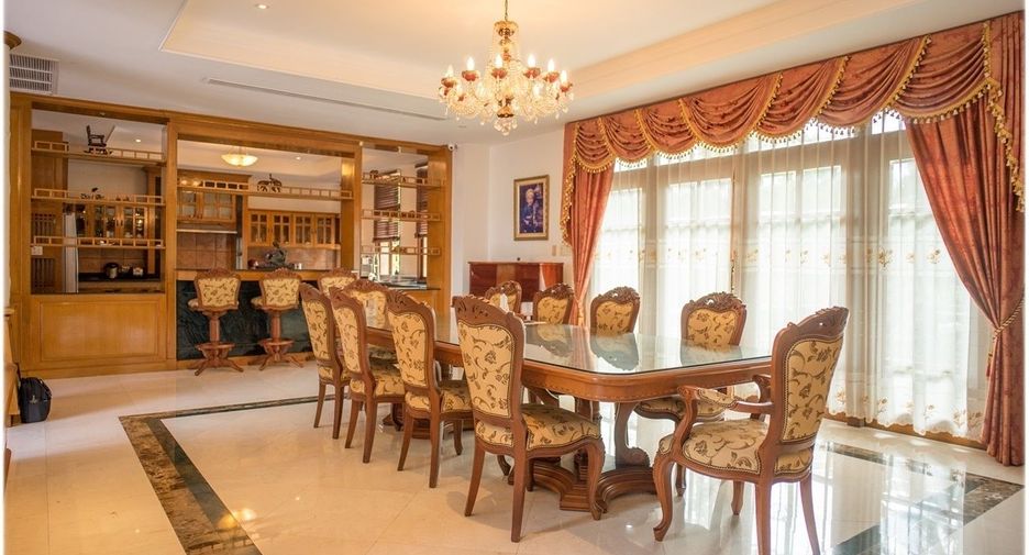 For sale 3 bedrooms villa in Bang Phli, Samut Prakan