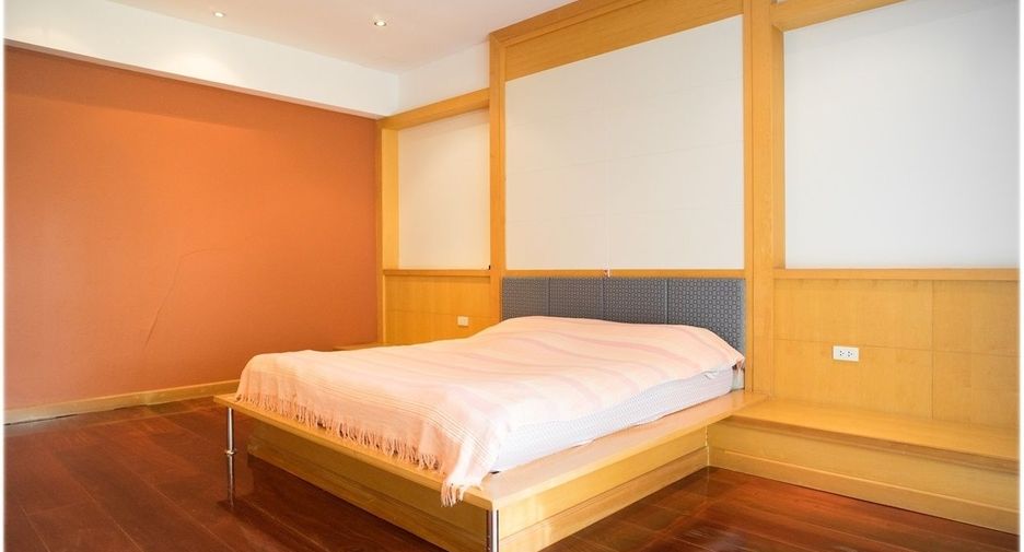 For sale 3 bedrooms villa in Bang Phli, Samut Prakan