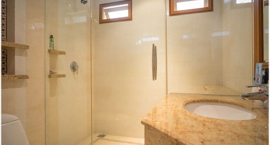 For sale 3 bedrooms villa in Bang Phli, Samut Prakan