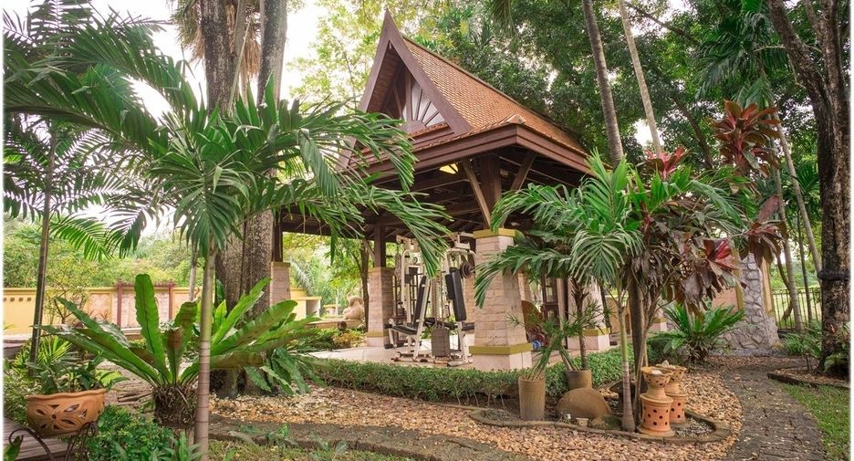 For sale 3 bedrooms villa in Bang Phli, Samut Prakan