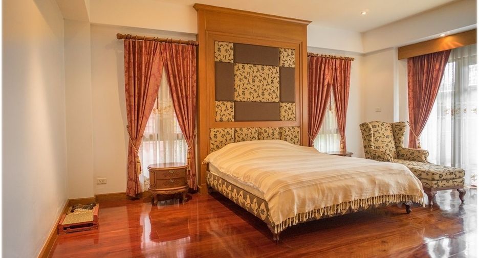 For sale 3 bedrooms villa in Bang Phli, Samut Prakan