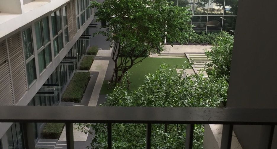 Wohnung zur Miete mit Studio in Huai Khwang, Bangkok