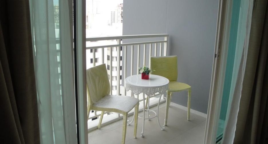 For rent 2 bedrooms condo in Khlong Toei, Bangkok