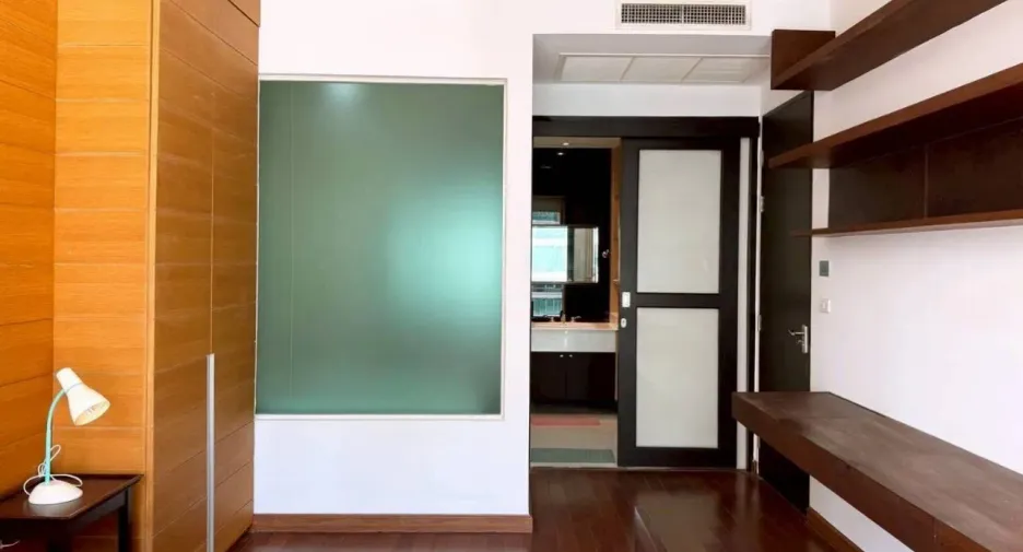 For rent 1 bed condo in Pathum Wan, Bangkok
