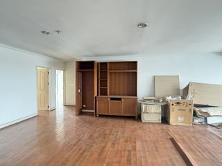 Wohnung zum Kauf mit 3 Zimmer in Yan Nawa, Bangkok