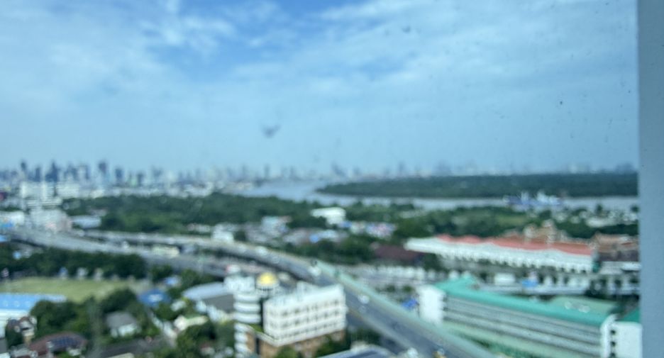 For sale 3 bedrooms condo in Yan Nawa, Bangkok