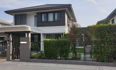 For sale 4 bedrooms house in Bang Phli, Samut Prakan