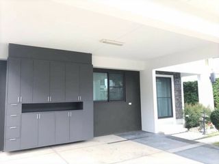 Casa en venta de 4 habitaciones en Bang Phli, Samut Prakan