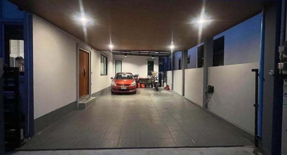 For rent 3 bedrooms house in Bang Lamung, Chonburi