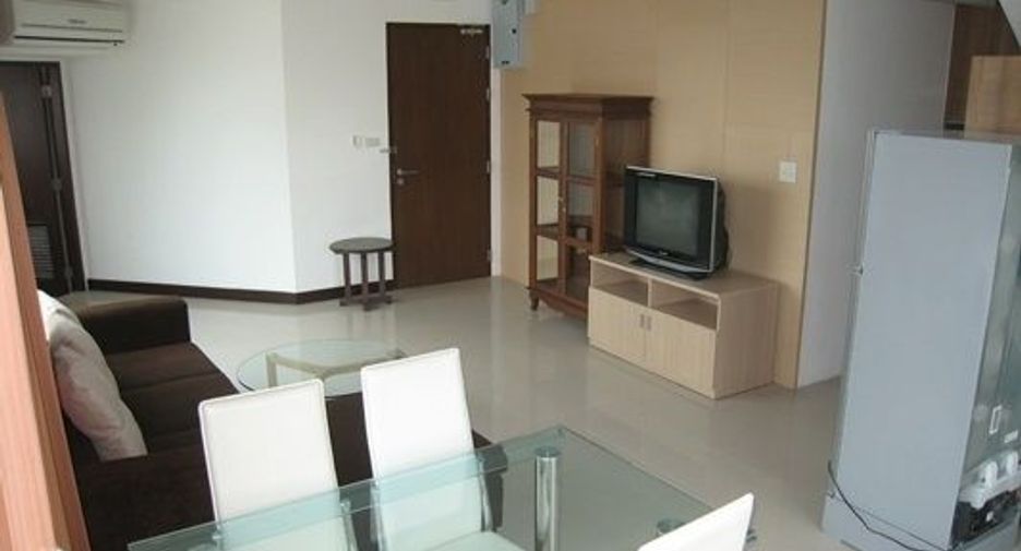 For rent 2 bedrooms apartment in Khlong Toei, Bangkok