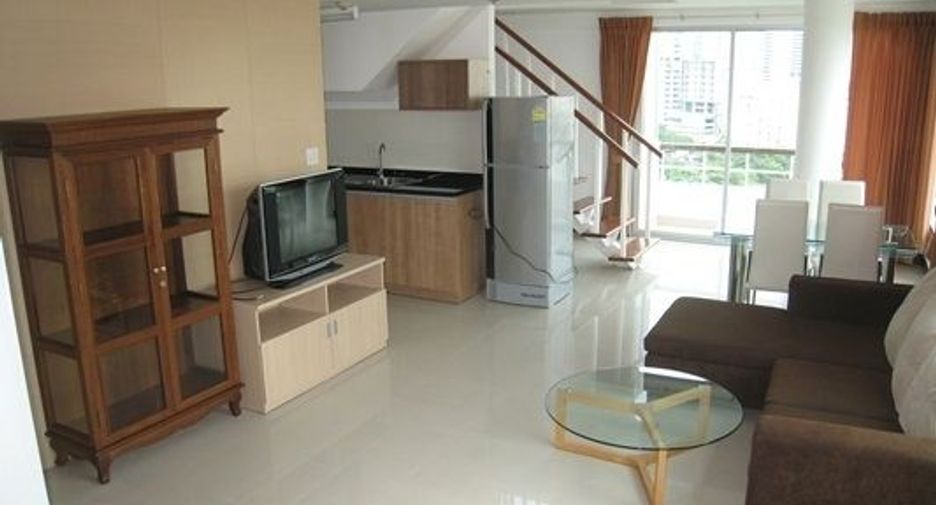 For rent 2 bedrooms apartment in Khlong Toei, Bangkok