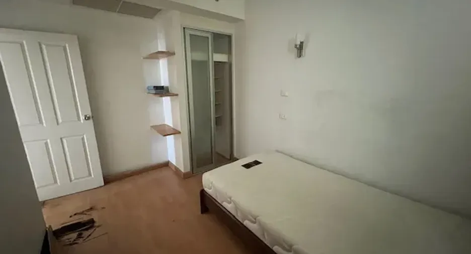 À vendre 2 chambres condo à Watthana, Bangkok