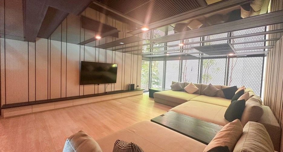 For sale 2 bedrooms condo in Pathum Wan, Bangkok
