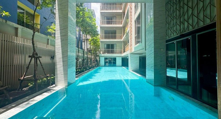 For sale 2 bedrooms condo in Pathum Wan, Bangkok