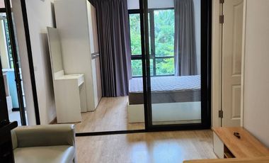 À louer 2 chambres condo à Phra Khanong, Bangkok