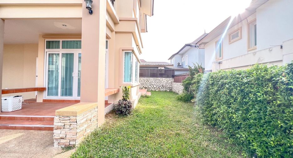 For sale 3 bedrooms house in Bang Lamung, Chonburi